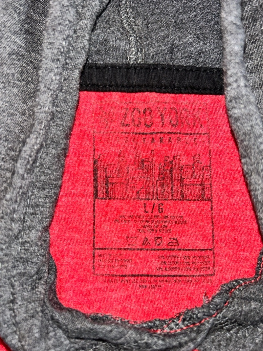Zoo York Red and Charcoal Sleeveless Hooded Tank - Picture 2 of 6